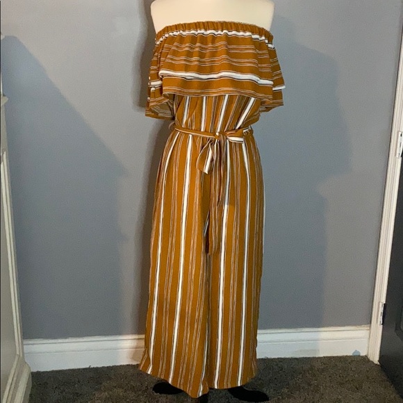 Pants - Excellent condition off shoulder romper